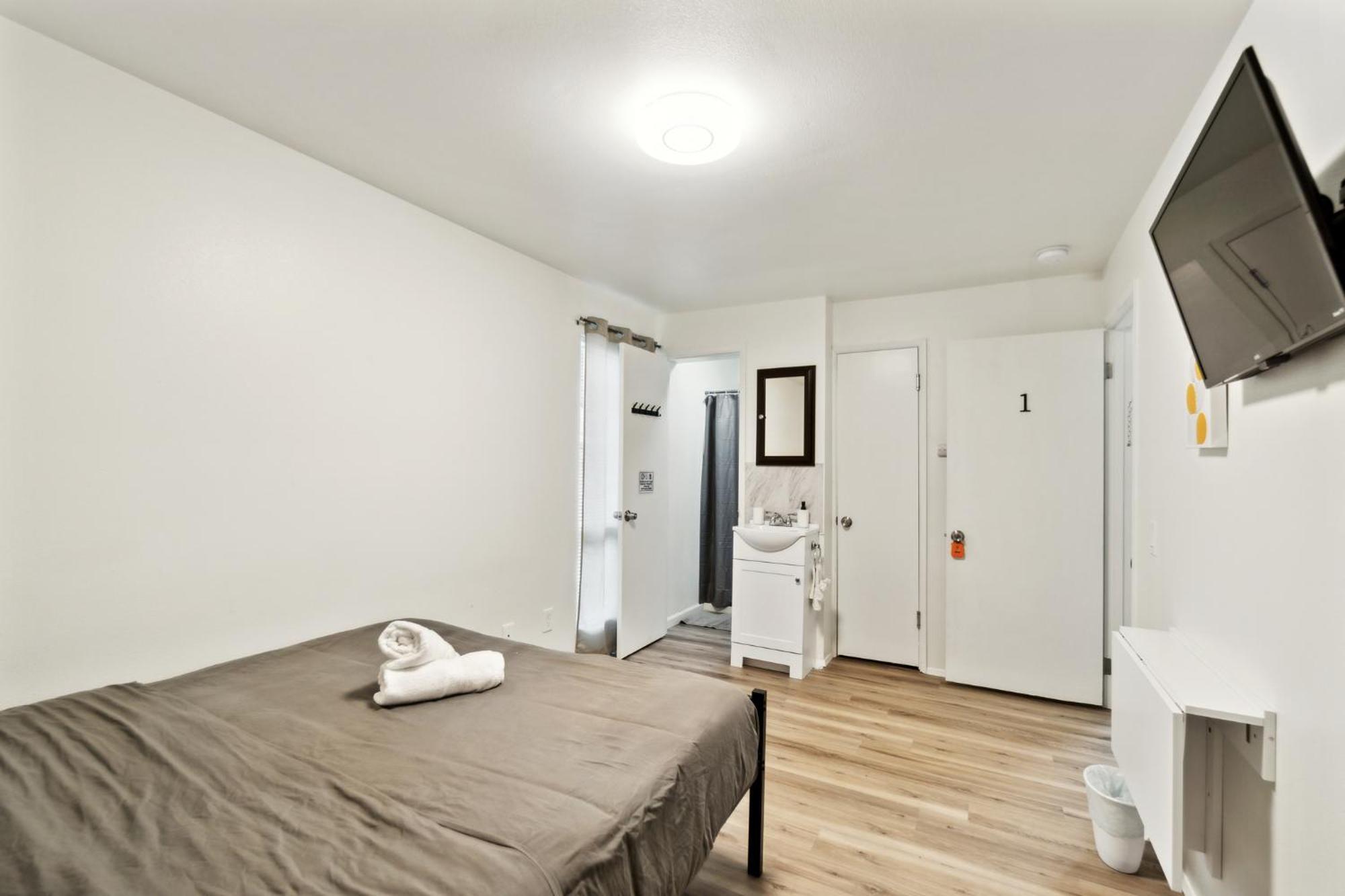 Central Bellevue House Экстерьер фото