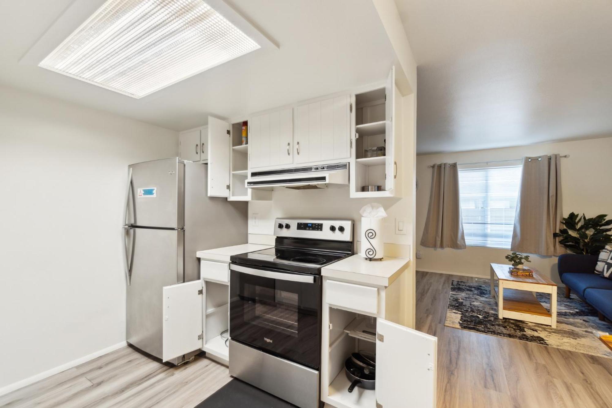 Central Bellevue House Экстерьер фото