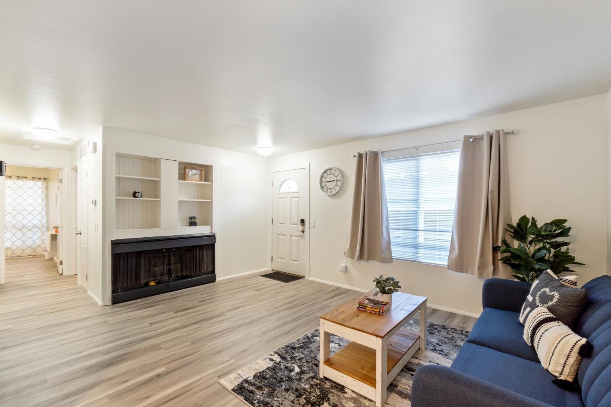 Central Bellevue House Экстерьер фото